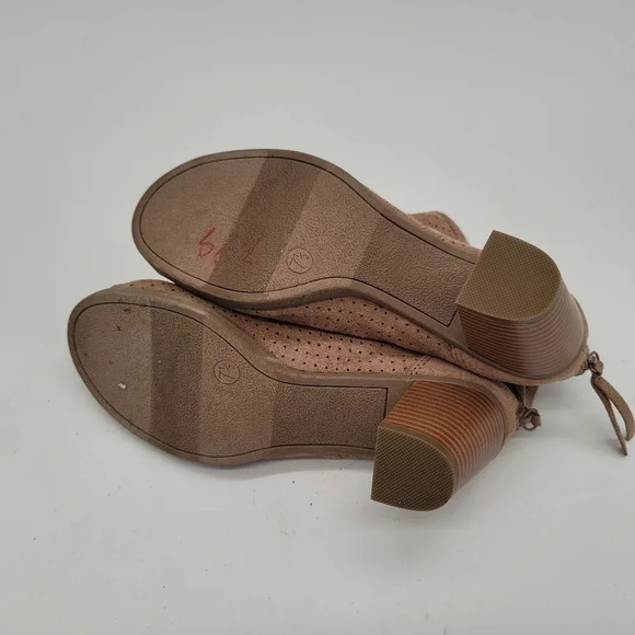 BIG BUDDA Open Toe Bootie Ankle Boots Womens Block Heel Tan Beige Zip Back 7.5 - Picture 10 of 10